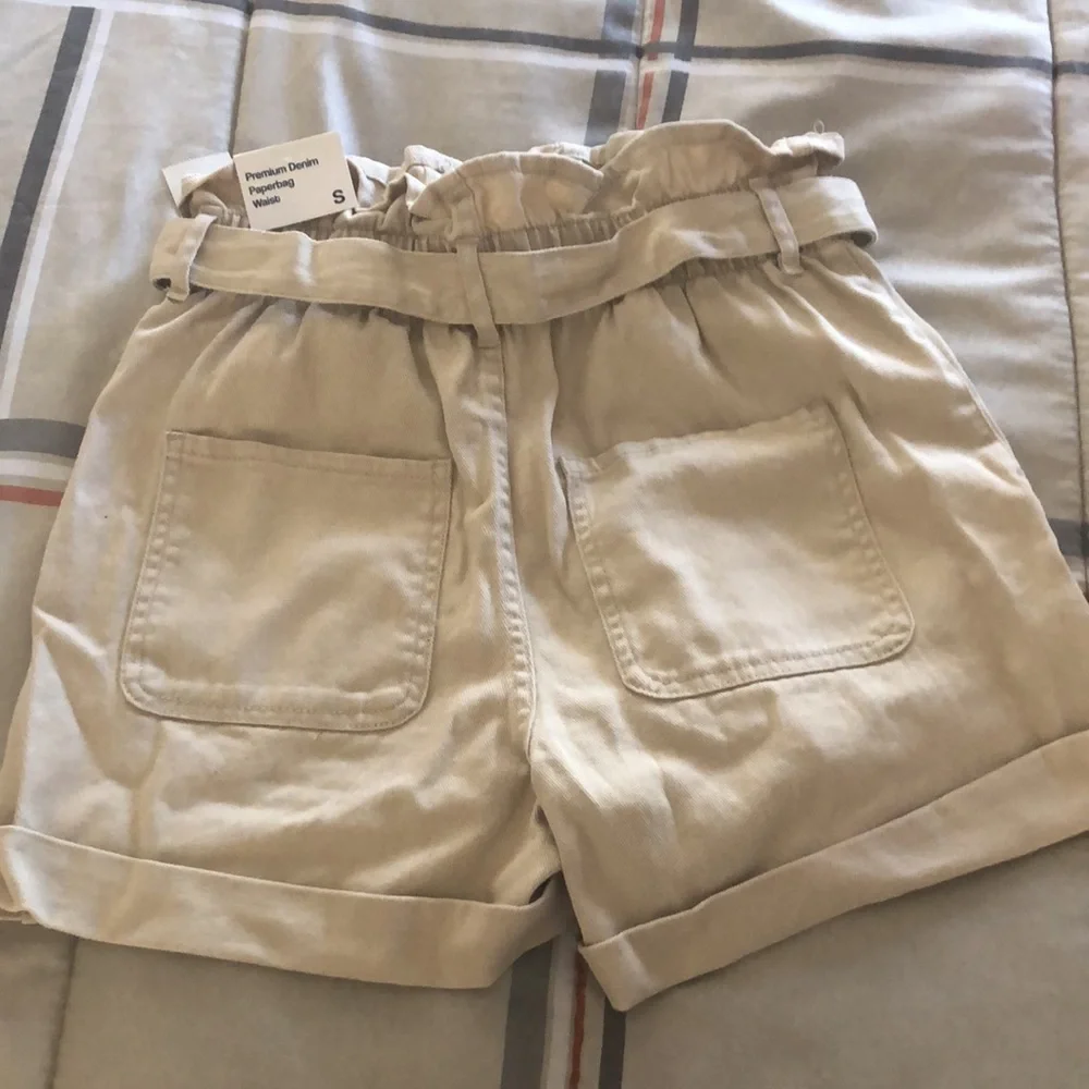 Shorts - Picture 2 of 2